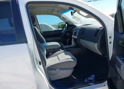 2013 Toyota Tundra Grade 5.7L V8 from USA, damaged, VIN 5TFDW5F19DX308522